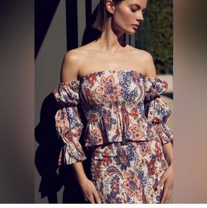 Nwt! Misa los Angeles Vida smocked top in harvest flora
